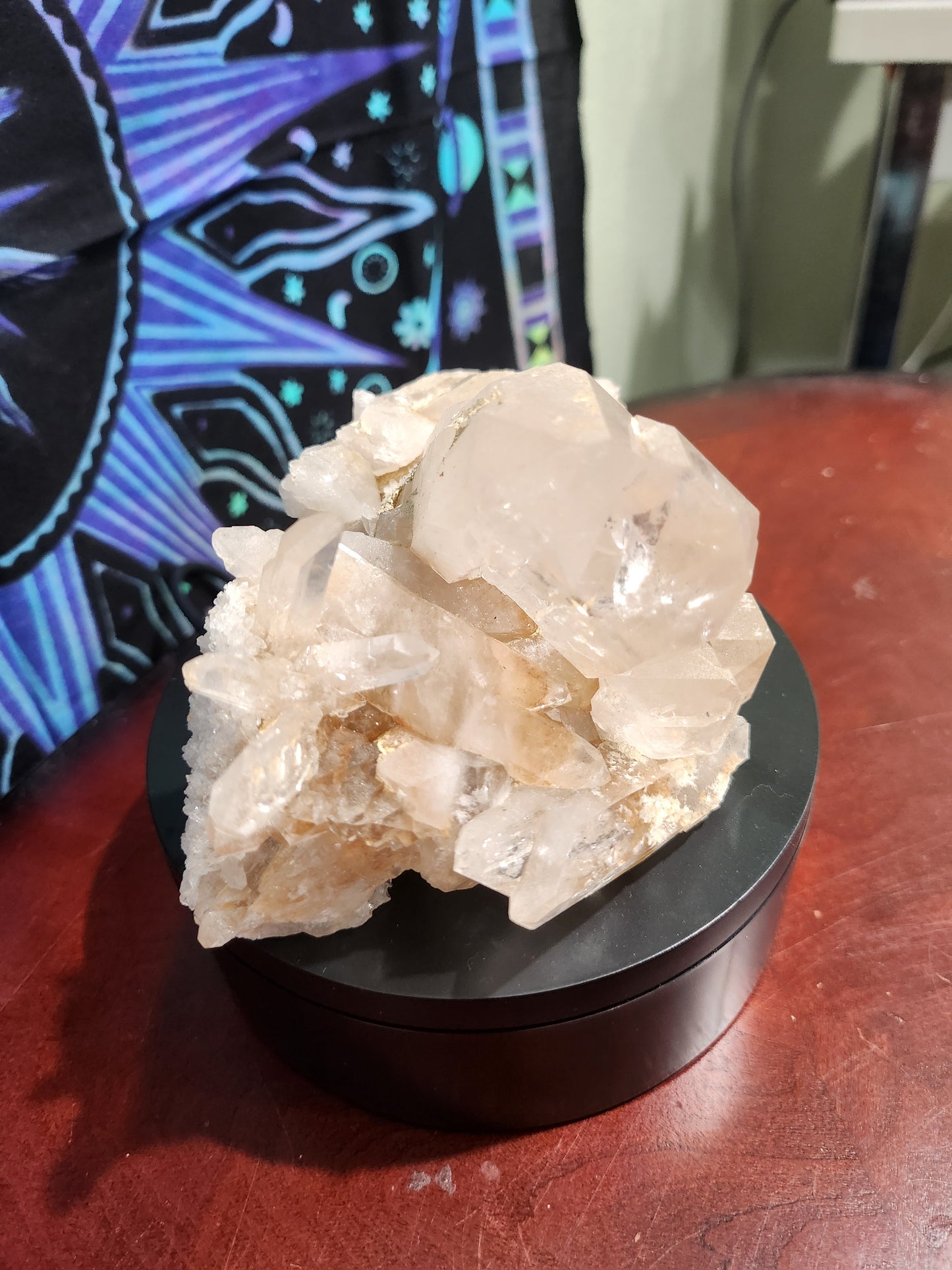 Quartz Cluster with points